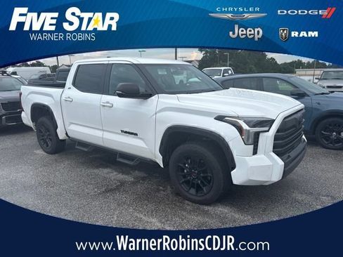Used 2026 Toyota Tundra SR5 w/ SR5 Premium Package AWD/4WD image 1