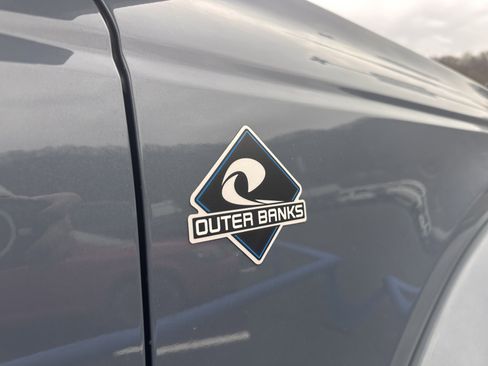 New 2025 Ford Bronco Outer Banks image 11