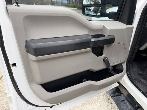 Used 2019 Ford F250 XL w/ XL Value Package image 15