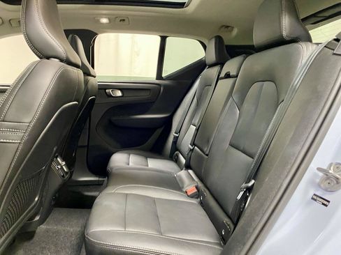 Used 2026 Volvo XC40 B5 Plus AWD/4WD image 17