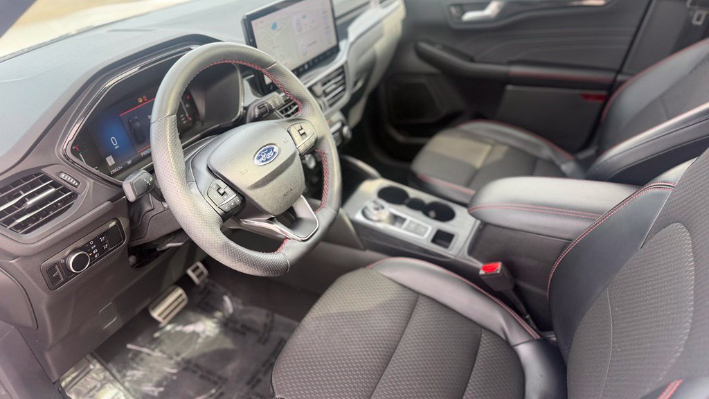 Used 2023 Ford Escape ST-Line w/ Tech Pack #1 AWD/4WD image 15