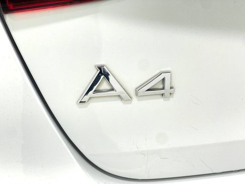 Used 2018 Audi A4 2.0T allroad Premium Plus AWD/4WD image 39