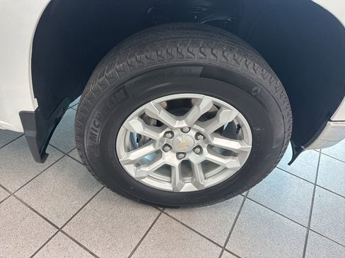Used 2024 Chevrolet Silverado 1500 LT image 26