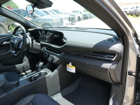 New 2026 Buick Envista Sport Touring w/ Convenience I Package FWD image 11