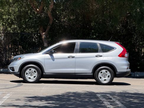 Used 2015 Honda CR-V LX image 2