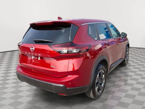 Used 2025 Nissan Rogue SV AWD/4WD image 5
