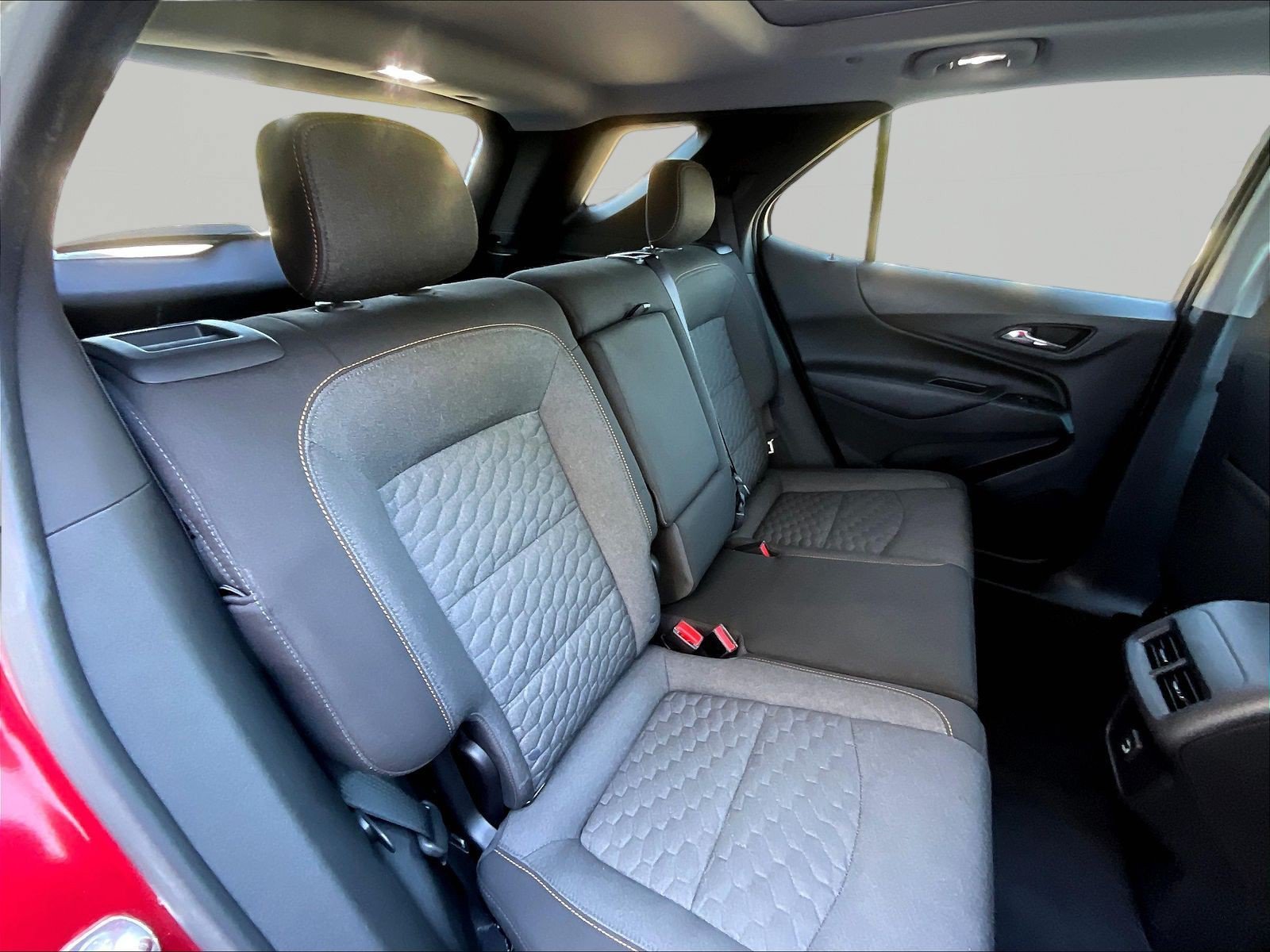 Used 2019 Chevrolet Equinox LT FWD image 24