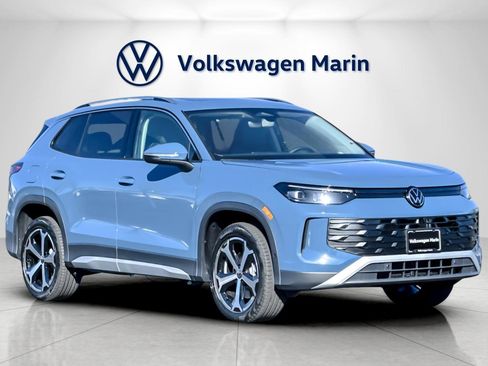 New 2026 Volkswagen Tiguan SE image 7