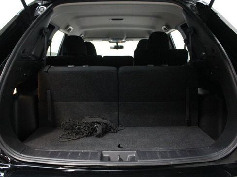 Used 2024 Mitsubishi Outlander ES image 34