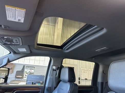 Used 2024 GMC Sierra 3500 Denali w/ Denali Reserve Package image 37
