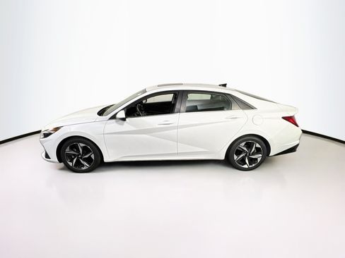 Used 2023 Hyundai Elantra Limited FWD image 8