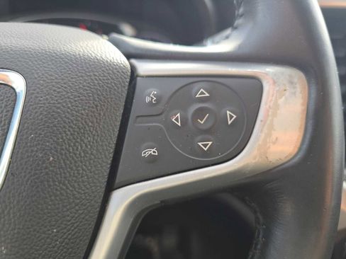 Used 2018 GMC Acadia SLT image 31