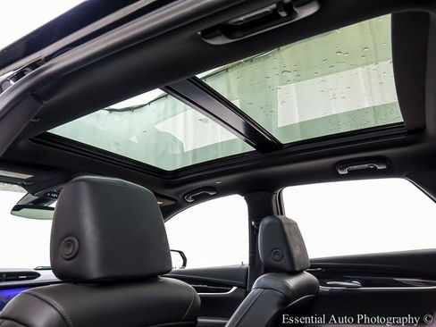 Certified 2025 Cadillac XT5 Premium Luxury image 12