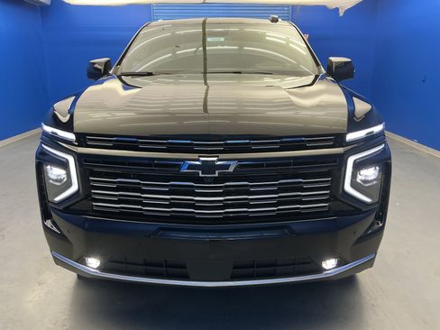 New 2026 Chevrolet Tahoe High Country w/ Sun And Tow Package AWD/4WD image 3