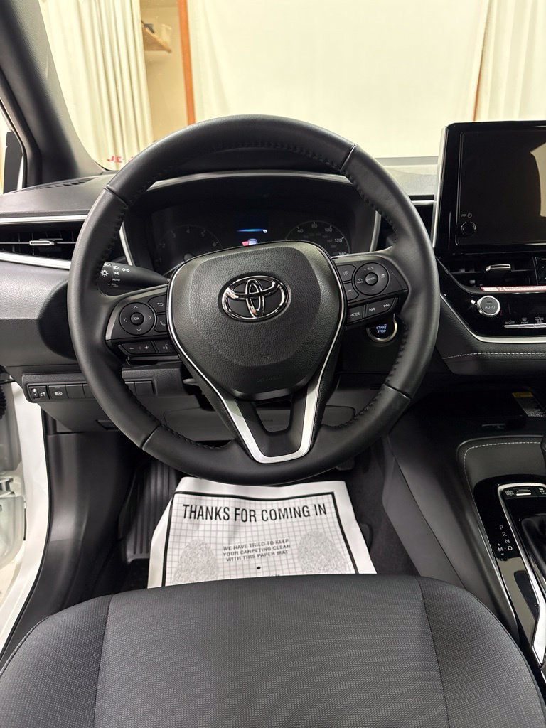 Used 2026 Toyota Corolla SE FWD image 12