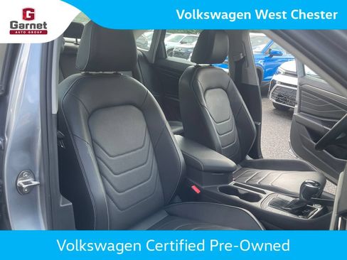 Certified 2024 Volkswagen Jetta SEL FWD image 34