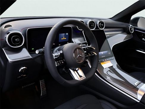 New 2026 Mercedes-Benz GLC 43 AMG 4MATIC image 17