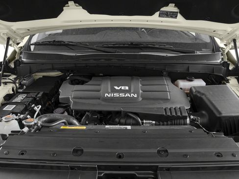 Used 2017 Nissan Titan PRO-4X AWD/4WD image 45