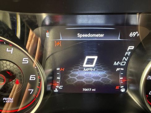 Used 2021 Dodge Charger SXT w/ Leather Interior Group RWD image 17