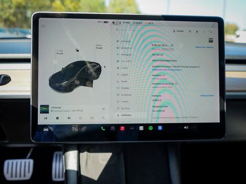 Used 2021 Tesla Model 3 Performance image 13