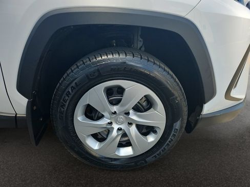 Used 2023 Toyota RAV4 LE AWD/4WD image 35