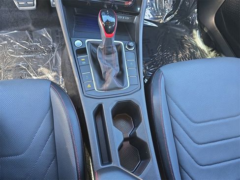 Used 2025 Volkswagen Jetta GLI Autobahn image 26