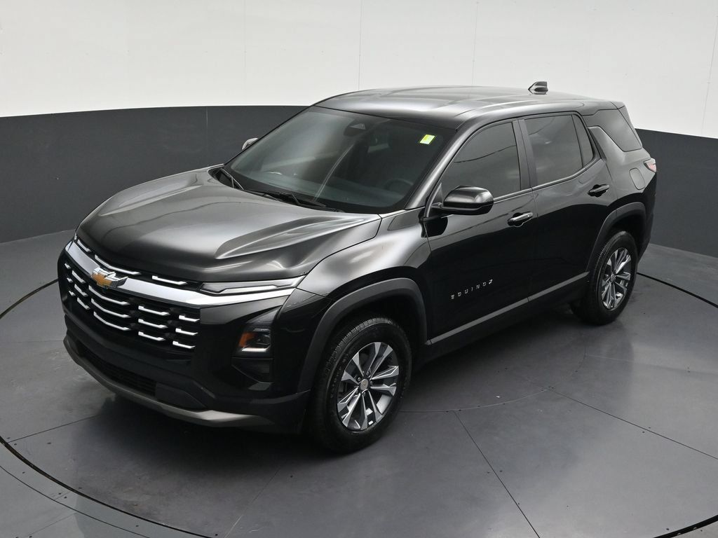 Used 2026 Chevrolet Equinox LT FWD image 15