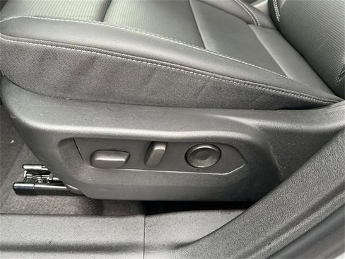 Certified 2025 Buick Envision Preferred image 14