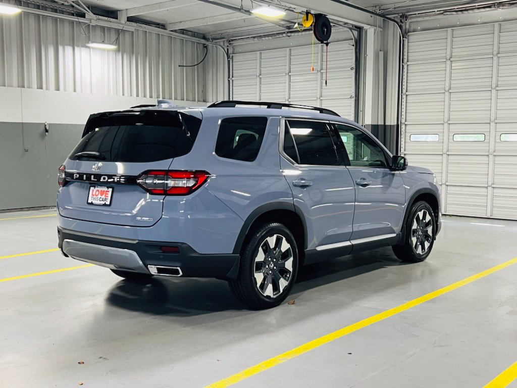 New 2026 Honda Pilot Touring image 21