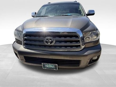Used 2014 Toyota Sequoia Limited AWD/4WD image 3