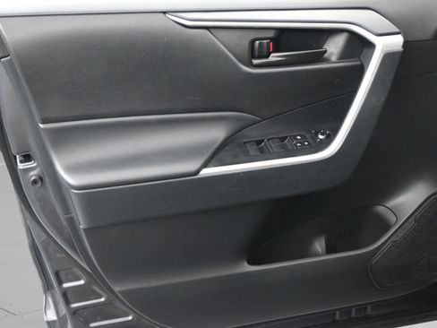 Used 2024 Toyota RAV4 LE image 32