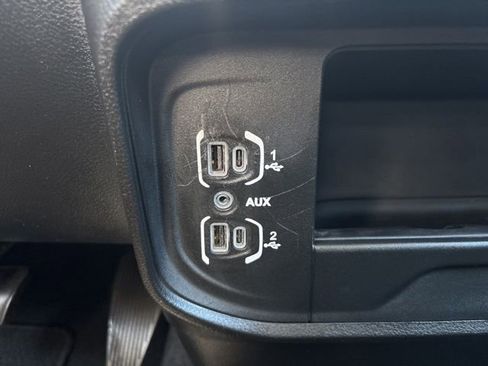 Used 2024 RAM 2500 Laramie image 33