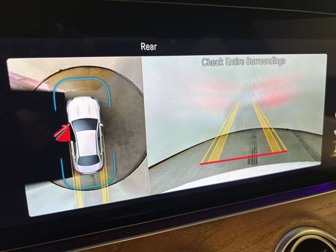 Used 2021 Mercedes-Benz E 350 4MATIC Sedan image 32