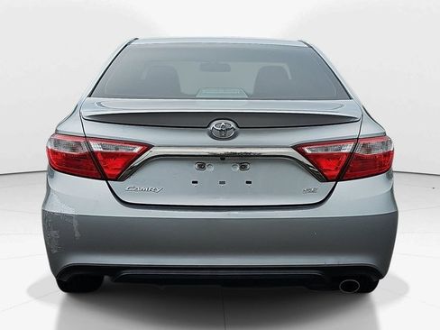 Used 2016 Toyota Camry SE FWD image 7