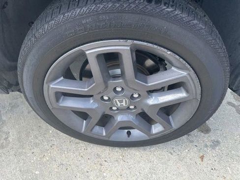 Used 2023 Honda Passport EX-L image 16