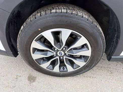 Certified 2023 Subaru Outback Limited XT image 12