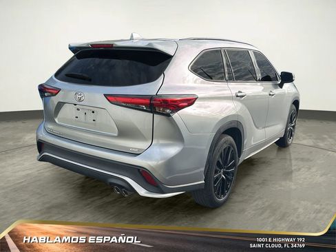 Used 2023 Toyota Highlander XSE image 4