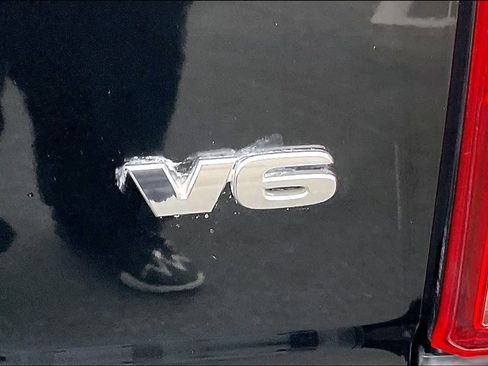 Used 2017 Toyota Tacoma TRD Sport w/ Tow Package image 31