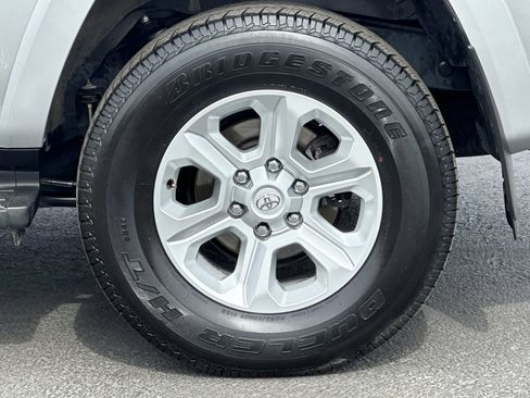 Used 2024 Toyota 4Runner SR5 Premium image 26