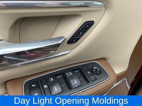 Used 2021 RAM 1500 Laramie image 16