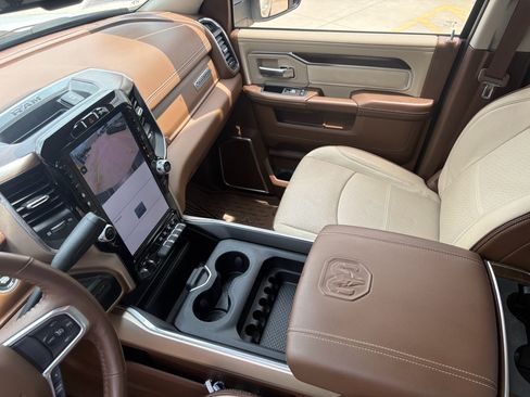 Used 2023 RAM 2500 Laramie AWD/4WD image 19