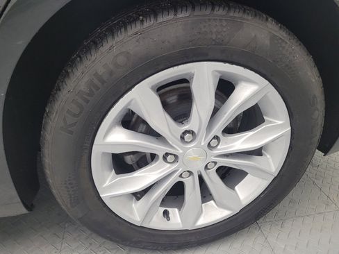 Used 2021 Chevrolet Malibu LT FWD image 31