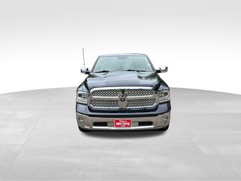 Used 2018 RAM 1500 Laramie w/ Convenience Group AWD/4WD image 8