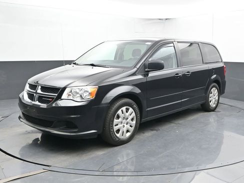 Used 2016 Dodge Grand Caravan SE w/ Quick Order Package 29E SE FWD image 7
