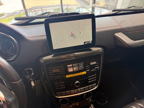 Used 2017 Mercedes-Benz G 63 AMG 4MATIC image 4