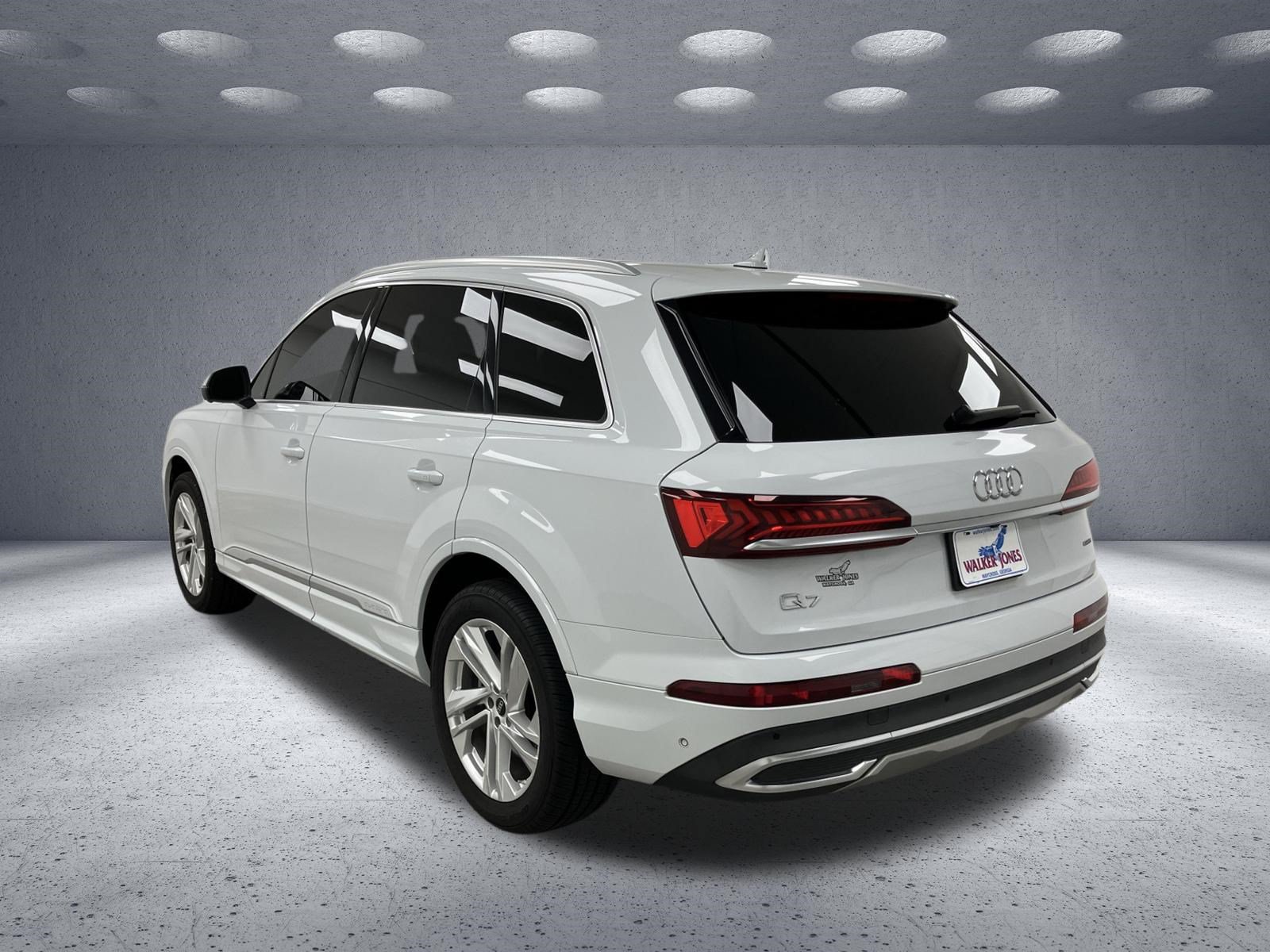 Used 2023 Audi Q7 2.0T Premium AWD/4WD image 3
