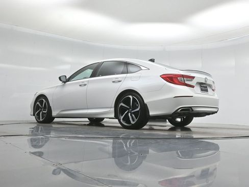 Used 2022 Honda Accord Sport image 47