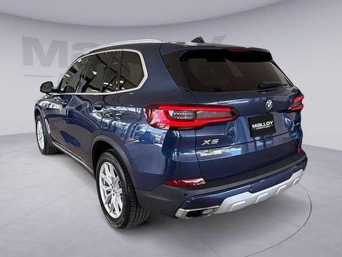 Used 2022 BMW X5 xDrive45e w/ Luxury Seating Package AWD/4WD image 3