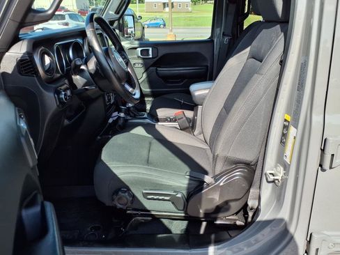 Used 2020 Jeep Wrangler Unlimited Sport S w/ Sun And Sound Package image 15