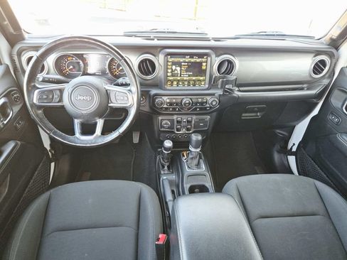 Used 2020 Jeep Wrangler Unlimited Sahara AWD/4WD image 11